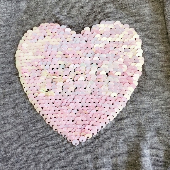 K1113 * Old Navy Love Sequin Heart Tee with Split Back Gray Size XL (14) - Picture 7 of 7